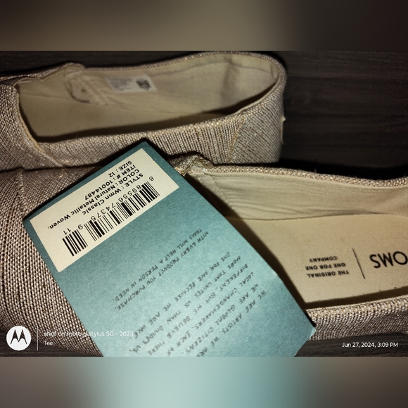 Women's size 12 Toms - Picture 4 of 12